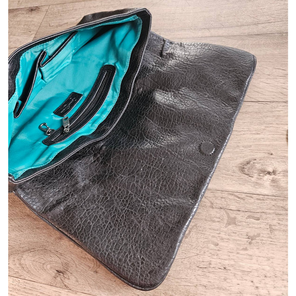 Large Jessica Simpson Body Clutch Leather - Picture 6 of 7